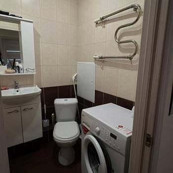 Продается 1-комнатная квартира, 45 м²