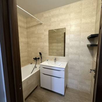 Сдается 2-х комнатная квартира, 61 м²