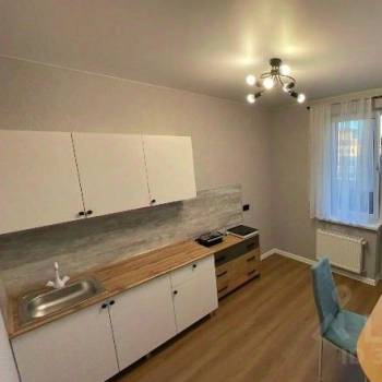 Сдается 1-комнатная квартира, 37,3 м²