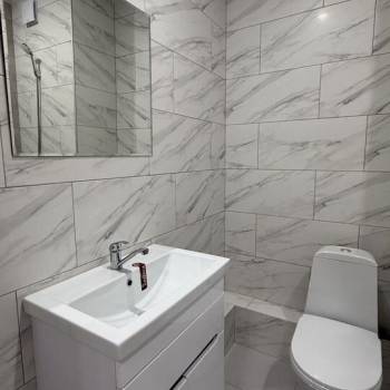 Продается 1-комнатная квартира, 48 м²