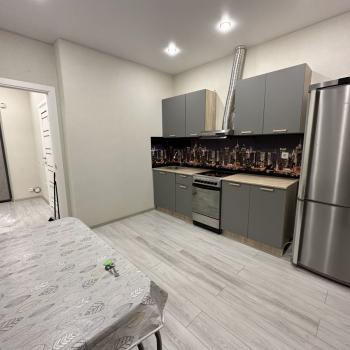 Сдается 1-комнатная квартира, 39 м²