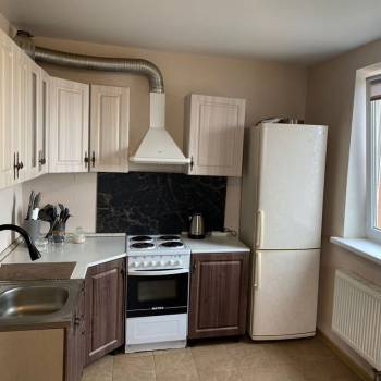Сдается 1-комнатная квартира, 39 м²