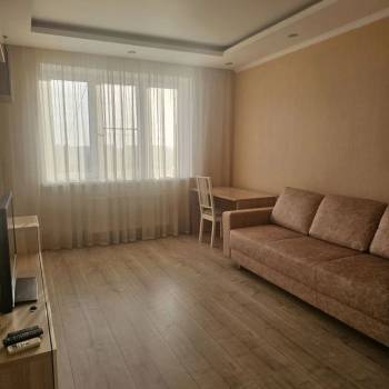 Сдается 1-комнатная квартира, 48 м²