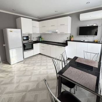 Сдается 2-х комнатная квартира, 56 м²