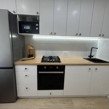 Продается 1-комнатная квартира, 35 м²