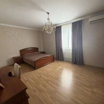 Продается Дом, 290 м²