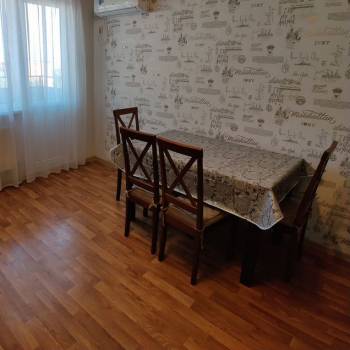 Продается 1-комнатная квартира, 45 м²