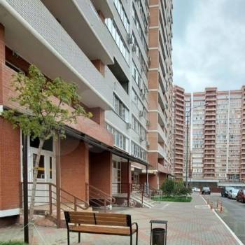 Сдается 2-х комнатная квартира, 73 м²