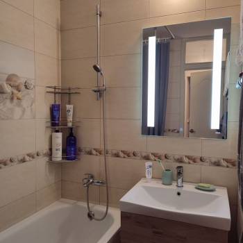 Сдается 2-х комнатная квартира, 70 м²