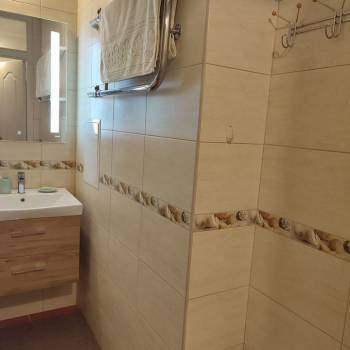 Сдается 2-х комнатная квартира, 70 м²