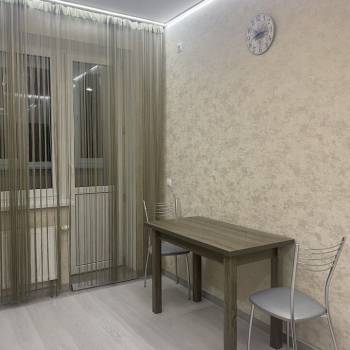 Сдается 1-комнатная квартира, 43 м²