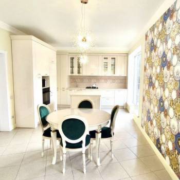 Продается Дом, 160 м²