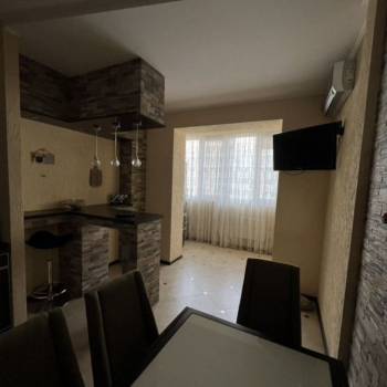 Продается 2-х комнатная квартира, 76 м²
