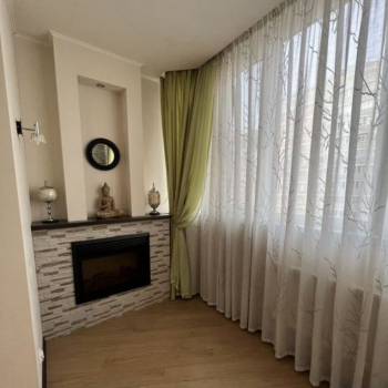Продается 2-х комнатная квартира, 76 м²