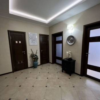 Продается 2-х комнатная квартира, 76 м²