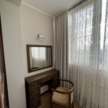 Продается 2-х комнатная квартира, 76 м²