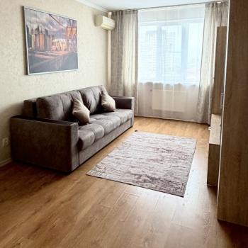 Сдается 1-комнатная квартира, 40 м²