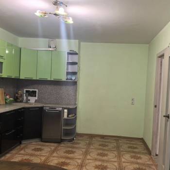 Сдается Многокомнатная квартира, 90 м²