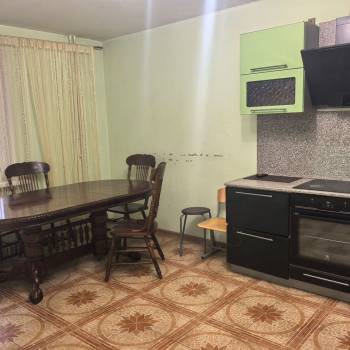 Сдается Многокомнатная квартира, 90 м²
