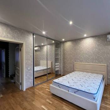 Сдается Дом, 210 м²