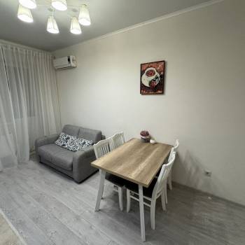 Сдается 1-комнатная квартира, 46,7 м²
