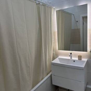 Сдается 1-комнатная квартира, 46,7 м²