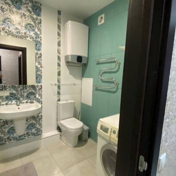 Сдается 1-комнатная квартира, 49,8 м²