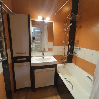 Сдается 2-х комнатная квартира, 85 м²