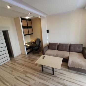 Сдается 2-х комнатная квартира, 85 м²