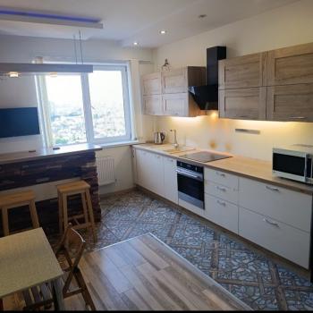 Сдается 2-х комнатная квартира, 85 м²
