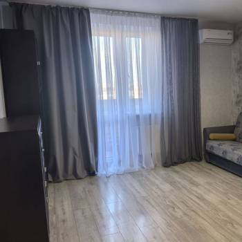 Сдается 1-комнатная квартира, 49 м²