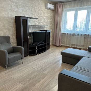 Сдается 1-комнатная квартира, 44 м²
