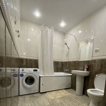 Сдается 1-комнатная квартира, 50 м²