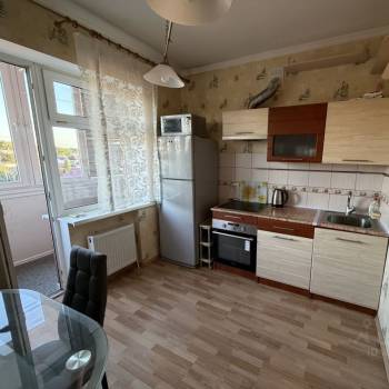 Сдается 1-комнатная квартира, 40 м²