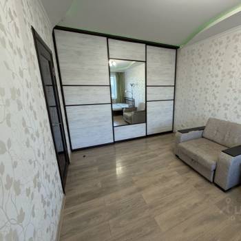 Сдается 1-комнатная квартира, 40 м²