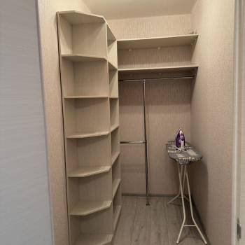 Сдается 1-комнатная квартира, 56 м²