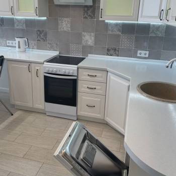 Сдается 2-х комнатная квартира, 85 м²