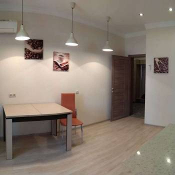 Сдается 1-комнатная квартира, 46 м²