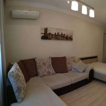 Сдается 1-комнатная квартира, 46 м²