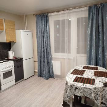 Сдается 1-комнатная квартира, 38 м²