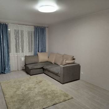 Сдается 1-комнатная квартира, 38 м²