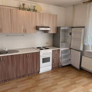 Сдается 2-х комнатная квартира, 60 м²