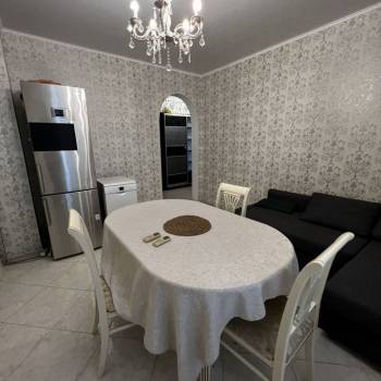Сдается 2-х комнатная квартира, 65 м²