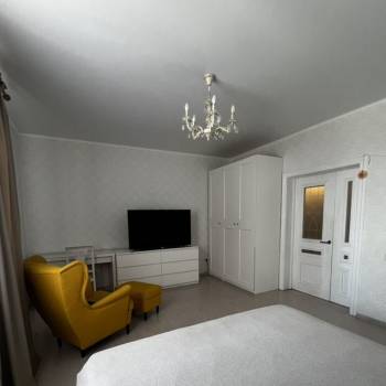 Сдается 2-х комнатная квартира, 65 м²
