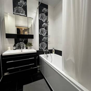 Сдается 2-х комнатная квартира, 65 м²