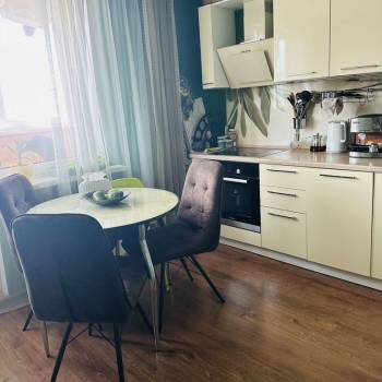 Сдается 2-х комнатная квартира, 60 м²