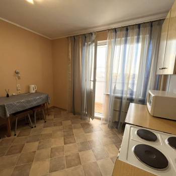 Сдается 1-комнатная квартира, 40 м²