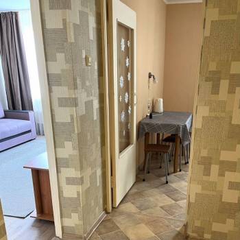 Сдается 1-комнатная квартира, 40 м²