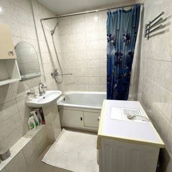 Сдается 1-комнатная квартира, 40 м²