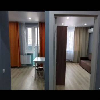 Продается 1-комнатная квартира, 36 м²